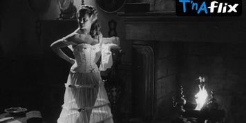 Silvia Sorrente Sexy Scene  in Castle Of Blood