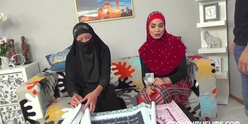 Muslim slut fucks for posters (Chloe Lamour, Chloe Michele, Max Dior)