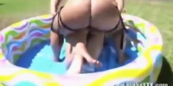 2 ladies go at it