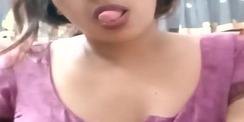 Noughty_Bhabhi Stripchat Model Live