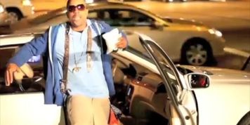 She make that twerk Chilly Fonzarelli (Linda Friday)