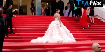 Pooja Hegde Sexy Scene  in Pooja Hegde Hot Look At The Annual Cannes Film Festival