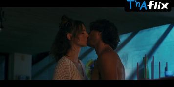 Louise Bourgoin Breasts Scene  in Le Medium