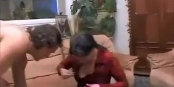 Mature has very hairy wet sex