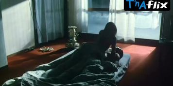 Keiko Oginome Breasts Scene  in Kanzen Naru Shiiku: Onna Rihatsushi No Koi