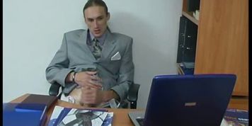 Secretary - video 2
