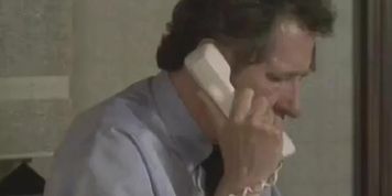Goldie Hawn Breasts Scene  in The Banger Sisters