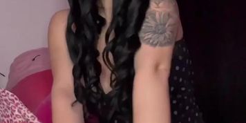 Before work I&rsquo;m sending out a striptease video really playin.. by nicolexgarvey from OnlyFans | Coomer