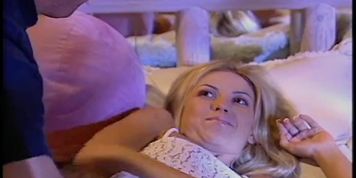 Cute Allysin had pleasure in bed