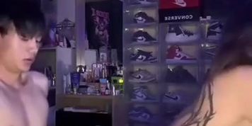????