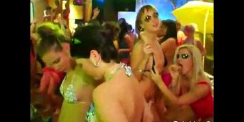 DRUNK SEX ORGY - Ponrstars hosting a bikini party