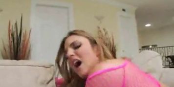 Lexi Love Anal (Isabella Chrystin)