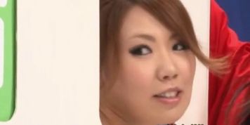 Weird asian gameshow babe getting fingered