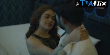 Shivangi Verma Sexy Scene  in Tera Ishq Mera Fitoor
