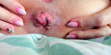Big-Titted Brunette Babe's Solo Webcam Show: Rose Review