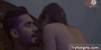 Husband nai nokrani ko or nokar nai wife pela