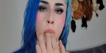 Hazel Lush Shooting Big Loads