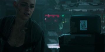 Kristen Stewart. Jessica Henwick - ''Underwater''