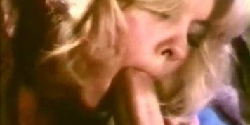 Classic loops 15 (Isis Taylor)