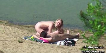 Young German Teen Couple voyeur in sex on the hamburg beach