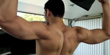 Amateur latino stud tugging in solo scene
