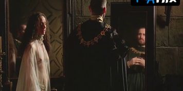 Amanda Ryan Sexy Scene  in Elizabeth