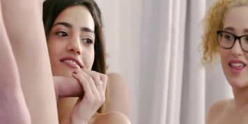 Private.com surprise screw at pyjama party (Alma Del Rey, Anastasia Braun, Anny Aurora)
