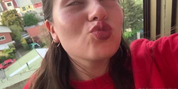 Un besito baboso pa todxs ustedes ?? by aprilsun from OnlyFans | Coomer