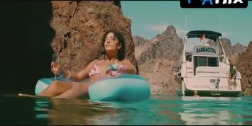 Kelly Brook Bikini,  Breasts Scene  in Piranha 3D