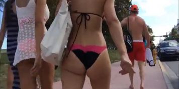 candid booty