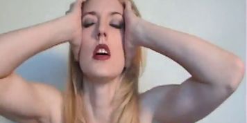 MILF Liz Tyler Creams On Dildo Then Rubs Pussy To Butt Puckering Finish