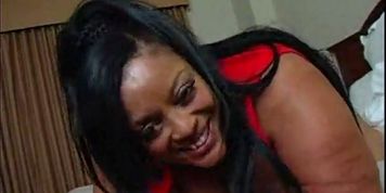 Meet Farrah Foxx