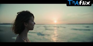 Aylin Tezel Butt,  Breasts Scene  in Der Russe Ist Einer, Der Birken Liebt