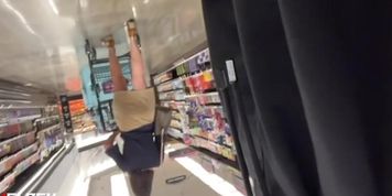 Store flashing