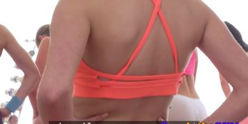 Gym beauty pussylicks busty babe while fucked