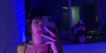 Kimmy Kums / Kimthebustyasian / thaiprincess19