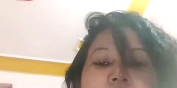 Muslim bhabhi enjoying hindu bf cock