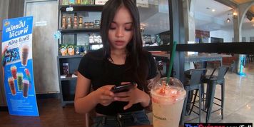 Starbucks coffee date with gorgeous big ass Asian teen gf