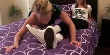 sapphic socks smelling