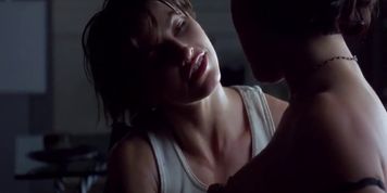 JENNIFER TILLY GINA GERSHON BOUND LESBIAN SEX SCENES (ALTERNATE ANGlE)