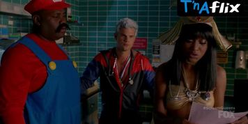 Keke Palmer Sexy Scene  in Scream Queens