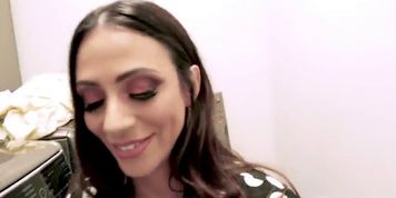 Ariella Ferrera takes care of stepsons sexual needs