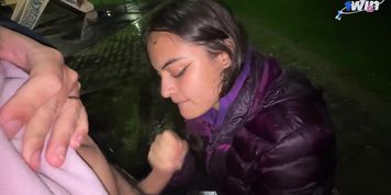 Random stranger gives me a oral job in the park and we get caught - greatest public hookup with a Colombian cockslut in