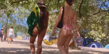 perfect ass bikini girl