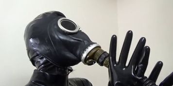 ask Latex Breathplay Couple