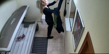 Slow Pussy Masturbation in Solarium Tube
