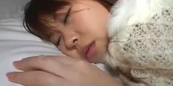 Japanese Teen Woken Up to Fuck xLx