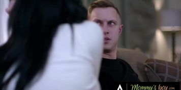 Big Chested Pervert MILF Reagan Foxx Desperately Wants To Bond With A Hung Guy! (Alex Mack)