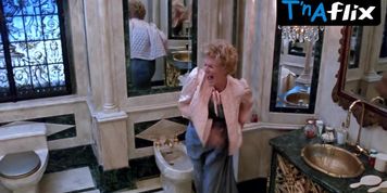 Glenn Close Underwear Scene  in Reversal Of Fortune