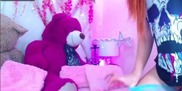 Ariana juicy ass dildo anal screw